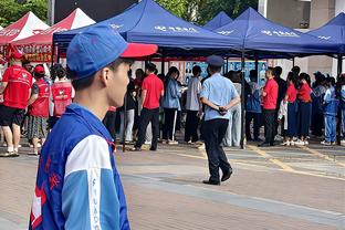 足球报前瞻中韩之战：即便国足不够强，也得够硬